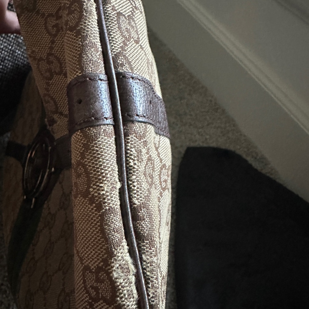 Gucci Beige and Brown Shoulder Bag - Picture 13 of 16